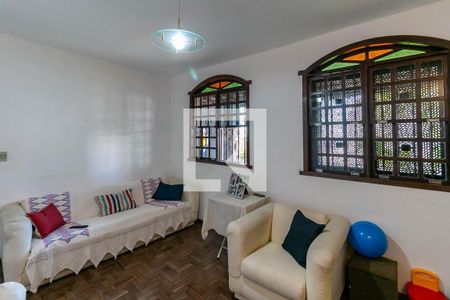 Sala de casa à venda com 3 quartos, 275m² em Alto Caiçaras, Belo Horizonte