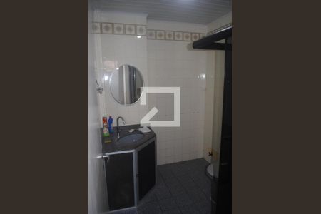 Banheiro de apartamento para alugar com 1 quarto, 40m² em Costa Azul, Salvador