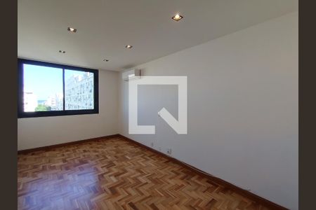 Quarto 1 de apartamento à venda com 3 quartos, 280m² em Copacabana, Rio de Janeiro