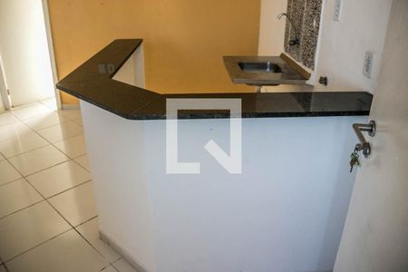 Cozinha  de kitnet/studio para alugar com 1 quarto, 37m² em Itapuã, Salvador