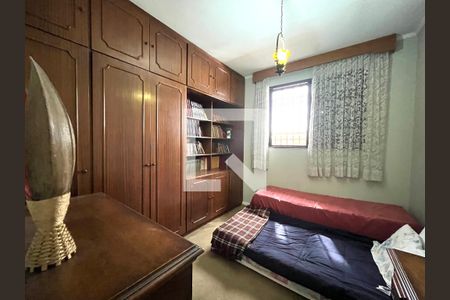 Casa para alugar com 465m², 5 quartos e 6 vagas Casa para alugar com 465m², 5 quartos e 6 vagasQuarto 3