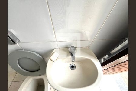 Casa para alugar com 465m², 5 quartos e 6 vagas Casa para alugar com 465m², 5 quartos e 6 vagasBanheiro de serviço