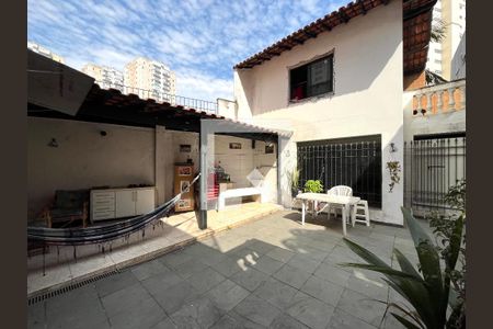 Casa para alugar com 465m², 5 quartos e 6 vagas Casa para alugar com 465m², 5 quartos e 6 vagasÁrea externa