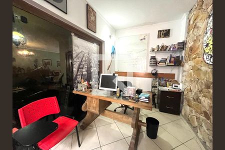 Casa para alugar com 465m², 5 quartos e 6 vagas Casa para alugar com 465m², 5 quartos e 6 vagasEscritório