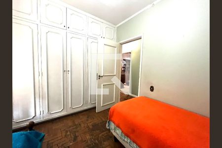 Casa para alugar com 465m², 5 quartos e 6 vagas Casa para alugar com 465m², 5 quartos e 6 vagasQuarto 4