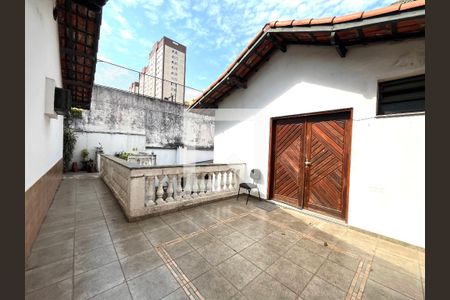 Casa para alugar com 465m², 5 quartos e 6 vagas Casa para alugar com 465m², 5 quartos e 6 vagasÁrea externa