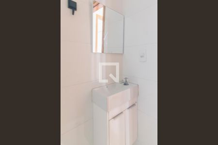 Banheiro de apartamento para alugar com 1 quarto, 30m² em Vila Curuçá, Santo André