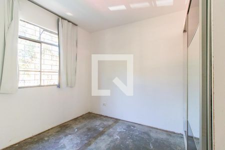 Quarto 2 de apartamento para alugar com 2 quartos, 42m² em Cidade Industrial de Curitiba, Curitiba