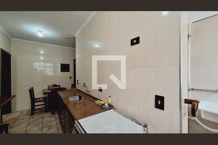 Sala/Cozinha de apartamento para alugar com 1 quarto, 37m² em Vila Tupi, Praia Grande