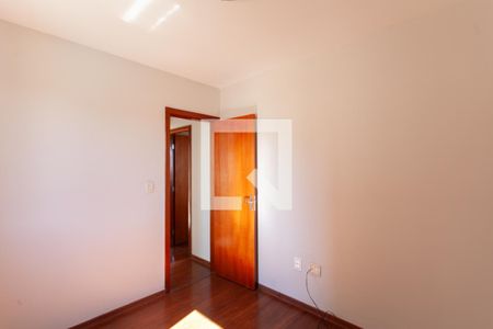 Quarto 1 de apartamento para alugar com 2 quartos, 55m² em Manacás, Belo Horizonte