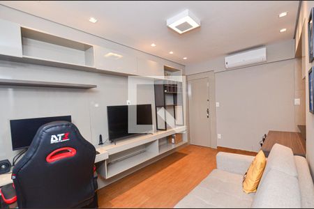 Sala de apartamento à venda com 1 quarto, 38m² em Carmo, Belo Horizonte