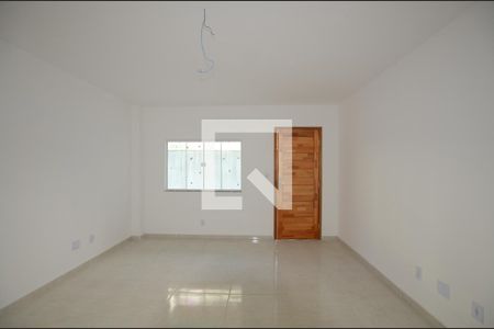 Sala de apartamento para alugar com 3 quartos, 102m² em Vila Valqueire, Rio de Janeiro