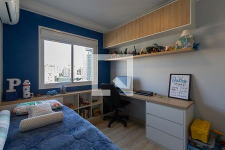 Quarto de apartamento para alugar com 2 quartos, 80m² em Santo Antônio, Porto Alegre