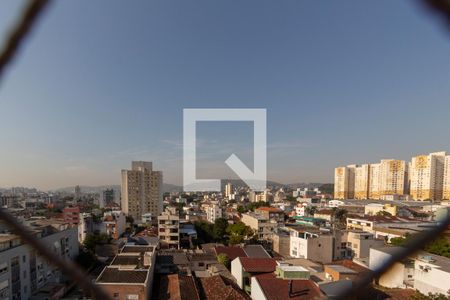 Vista da Suíte de apartamento para alugar com 2 quartos, 80m² em Santo Antônio, Porto Alegre