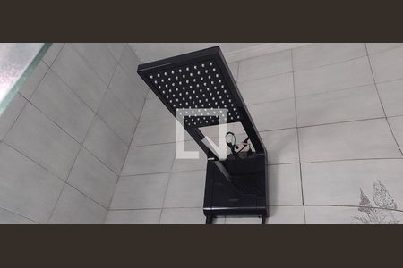 Casa para alugar com 379m², 3 quartos e 4 vagas Casa para alugar com 379m², 3 quartos e 4 vagasBanheiro 2