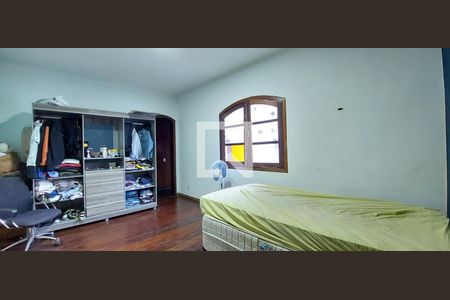 Casa para alugar com 379m², 3 quartos e 4 vagas Casa para alugar com 379m², 3 quartos e 4 vagasQuarto 2