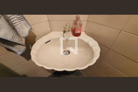 Casa para alugar com 379m², 3 quartos e 4 vagas Casa para alugar com 379m², 3 quartos e 4 vagasLavabo 2