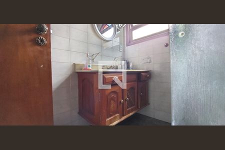 Casa para alugar com 379m², 3 quartos e 4 vagas Casa para alugar com 379m², 3 quartos e 4 vagasBanheiro 2