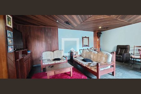 Casa para alugar com 379m², 3 quartos e 4 vagas Casa para alugar com 379m², 3 quartos e 4 vagasSala 2