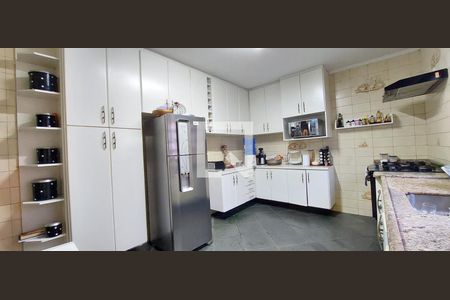 Casa para alugar com 379m², 3 quartos e 4 vagas Casa para alugar com 379m², 3 quartos e 4 vagasCozinha