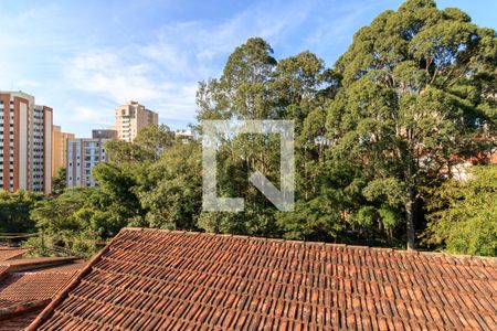 Casa à venda com 250m², 3 quartos e 4 vagas Casa à venda com 250m², 3 quartos e 4 vagasVista