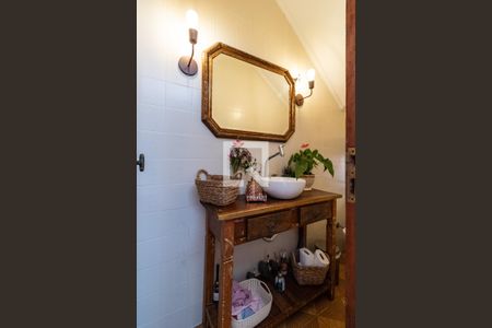 Casa à venda com 250m², 3 quartos e 4 vagas Casa à venda com 250m², 3 quartos e 4 vagasLavabo