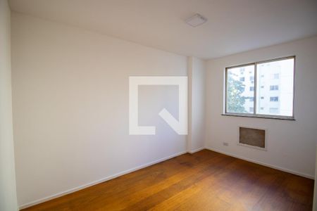 Quarto 1 de apartamento à venda com 2 quartos, 50m² em Barra Olímpica, Rio de Janeiro