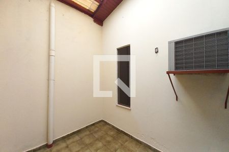 Área de Luz de casa à venda com 2 quartos, 169m² em Jardim Anton Von Zuben, Campinas