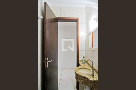 Lavabo de casa à venda com 3 quartos, 180m² em Vila Cavaton, São Paulo