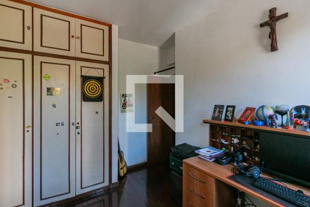 Quarto  de apartamento para alugar com 4 quartos, 130m² em Santo Antônio, Belo Horizonte