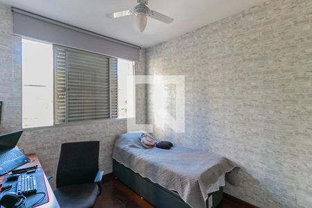 Quarto  de apartamento para alugar com 4 quartos, 130m² em Santo Antônio, Belo Horizonte