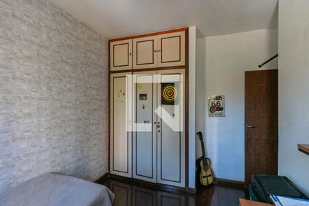 Quarto  de apartamento para alugar com 4 quartos, 130m² em Santo Antônio, Belo Horizonte