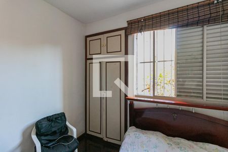 Quarto  de apartamento para alugar com 4 quartos, 130m² em Santo Antônio, Belo Horizonte