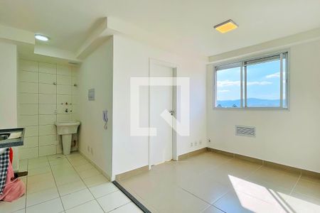 Sala de apartamento para alugar com 2 quartos, 33m² em Vila Rosália, Guarulhos