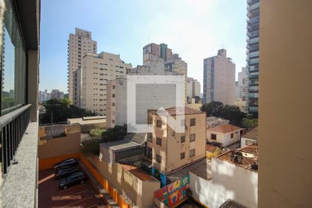 Varanda de kitnet/studio para alugar com 1 quarto, 25m² em Pinheiros, São Paulo