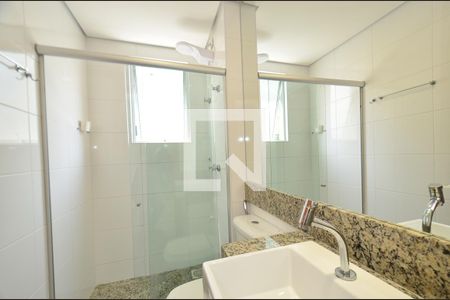 Banheiro de apartamento para alugar com 1 quarto, 50m² em Funcionários, Belo Horizonte