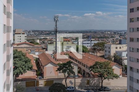 Sala - Vista 1 de apartamento à venda com 2 quartos, 58m² em Heliópolis, Belo Horizonte