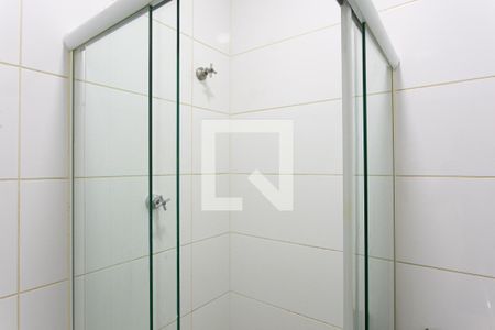 Banheiro de apartamento para alugar com 1 quarto, 28m² em Vila Carrão, São Paulo