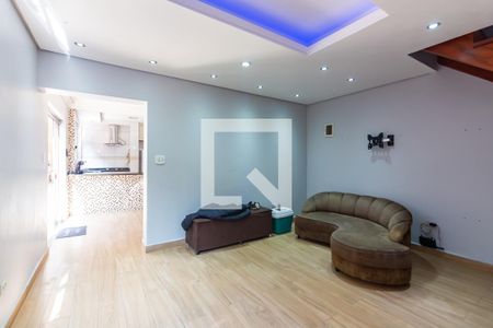 Sala de casa para alugar com 3 quartos, 270m² em Helena Maria, Osasco