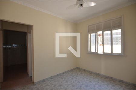 Sala de apartamento para alugar com 2 quartos, 170m² em Praça Seca, Rio de Janeiro