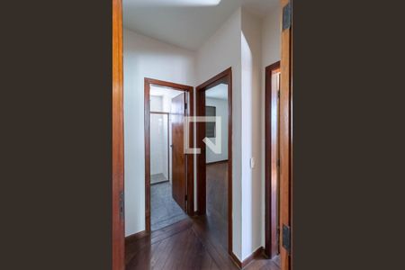 Corredor de apartamento à venda com 3 quartos, 96m² em Castelo, Belo Horizonte