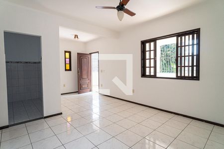 Sala de casa para alugar com 2 quartos, 107m² em Barreto, Niterói