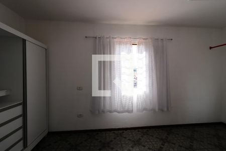 Closet de casa para alugar com 3 quartos, 290m² em Vila Palmares, Santo André