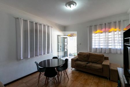 Sala de casa para alugar com 3 quartos, 360m² em Vila Magnesita, Belo Horizonte