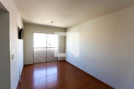 Sala de apartamento para alugar com 3 quartos, 72m² em Parque Munhoz, São Paulo