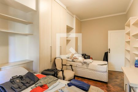 Casa para alugar com 690m², 4 quartos e 8 vagas Casa para alugar com 690m², 4 quartos e 8 vagasQuarto 2