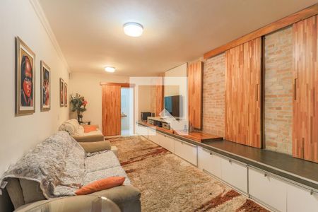 Casa para alugar com 690m², 4 quartos e 8 vagas Casa para alugar com 690m², 4 quartos e 8 vagasHome Theater