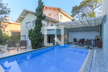 Casa para alugar com 690m², 4 quartos e 8 vagas Casa para alugar com 690m², 4 quartos e 8 vagasPiscina