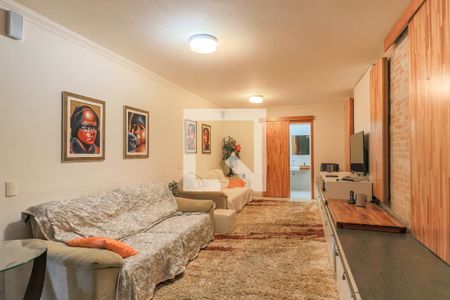 Casa para alugar com 690m², 4 quartos e 8 vagas Casa para alugar com 690m², 4 quartos e 8 vagasHome Theater