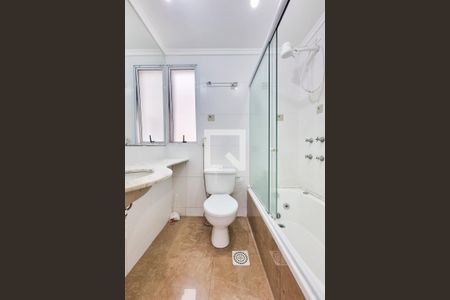 Banheiro da Suíte de apartamento para alugar com 4 quartos, 118m² em Parque Residencial Aquarius, São José dos Campos